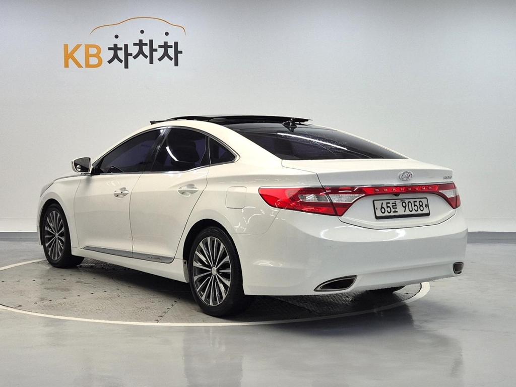 2013 HYUNDAI GRANDEUR HG 