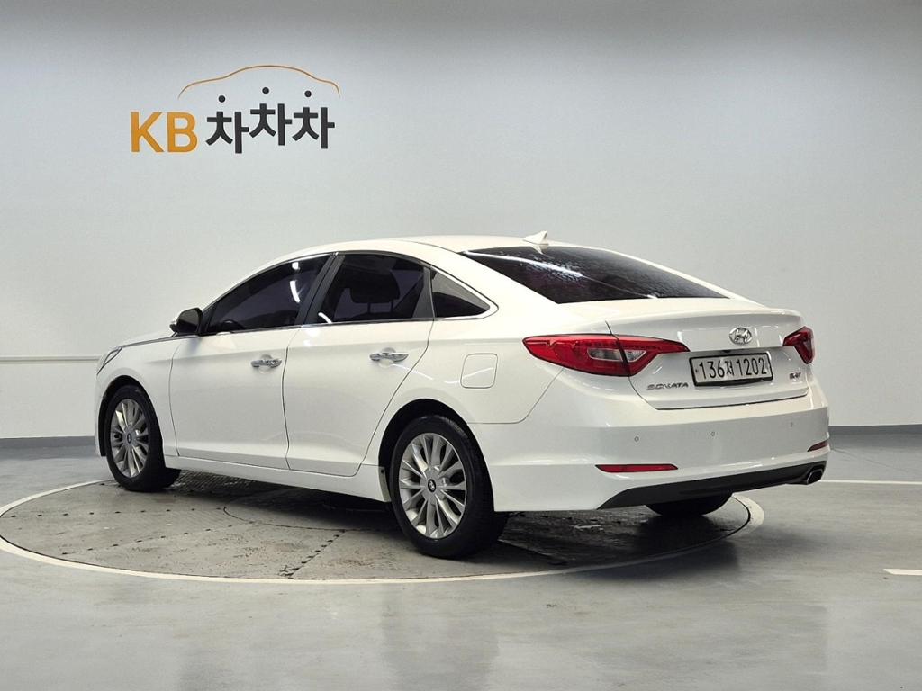 2016 HYUNDAI LF SONATA 