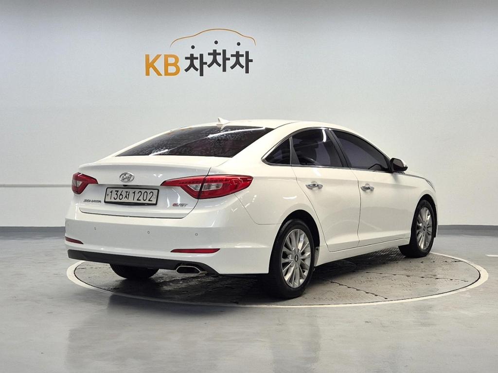 2016 HYUNDAI LF SONATA 