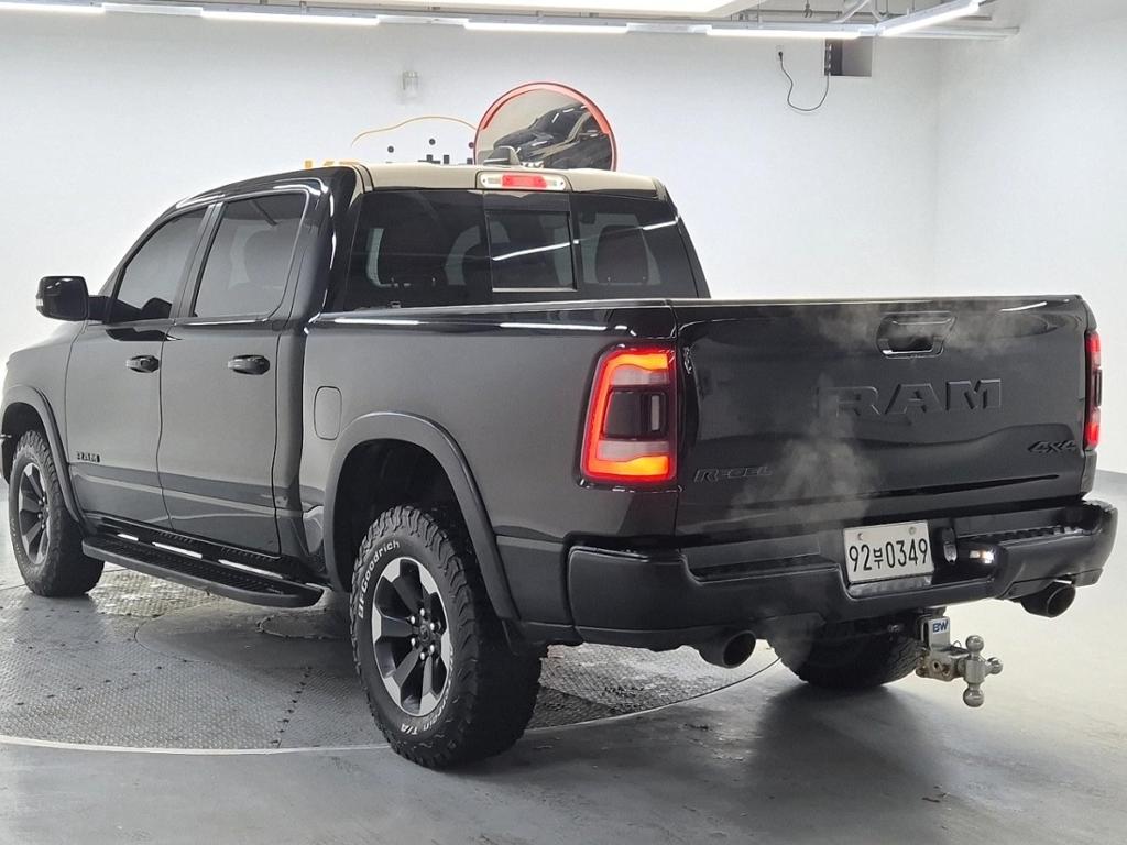 2019 DODGE PICKUP 