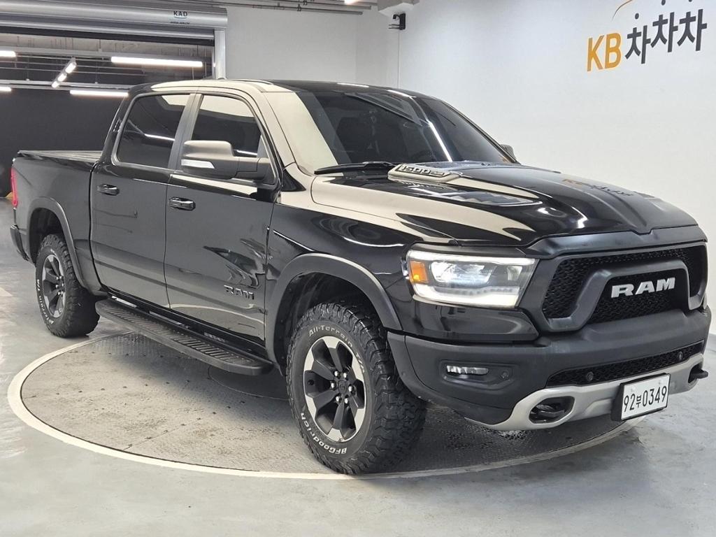 2019 DODGE PICKUP 