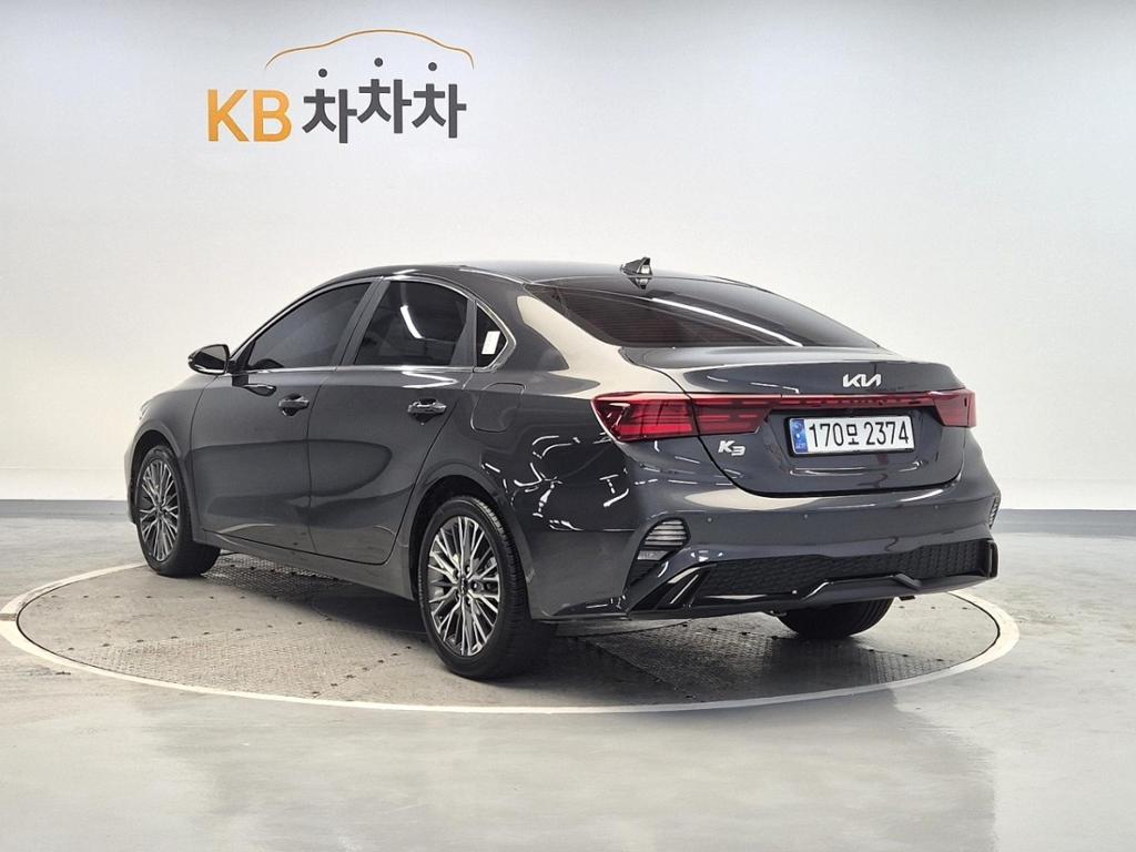 2022 KIA THE NEW K3 