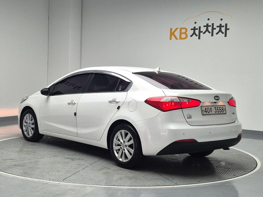2013 KIA K3 