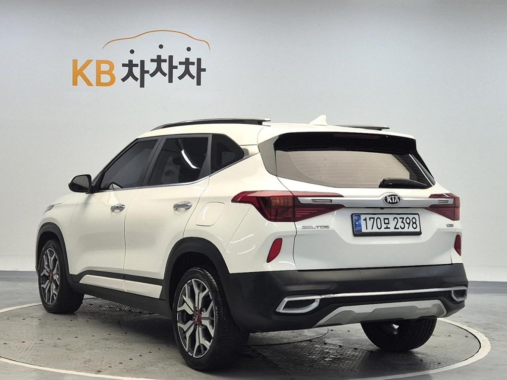 2021 KIA SELTOS 