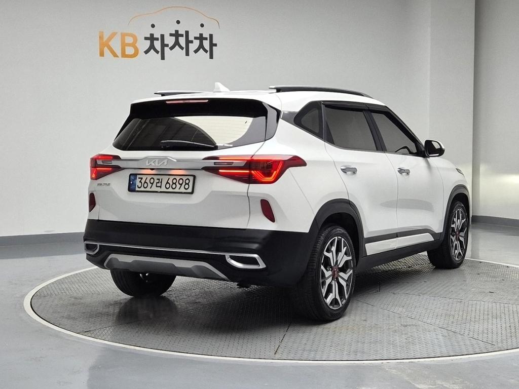 2023 KIA SELTOS 