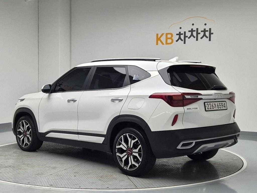 2023 KIA SELTOS 