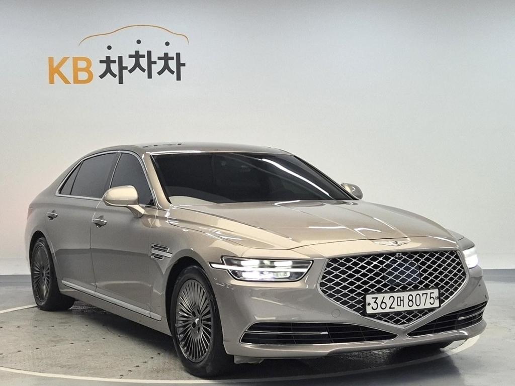 2021 GENESIS G90 