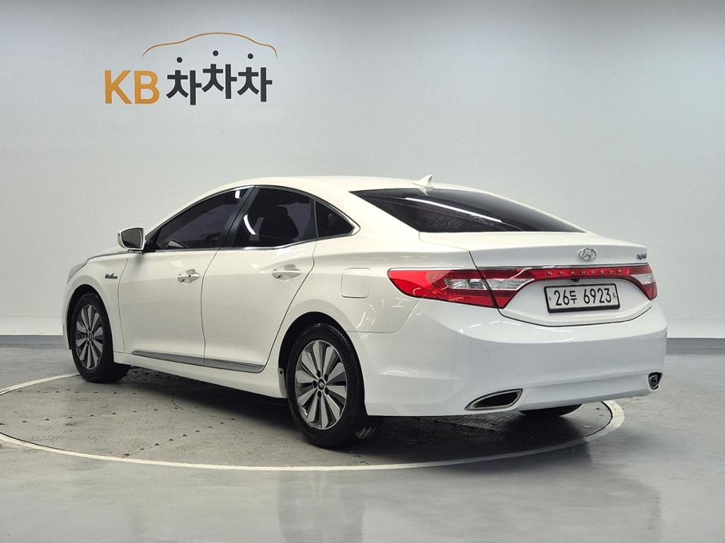 2015 HYUNDAI GRANDEUR HG HYBRID 