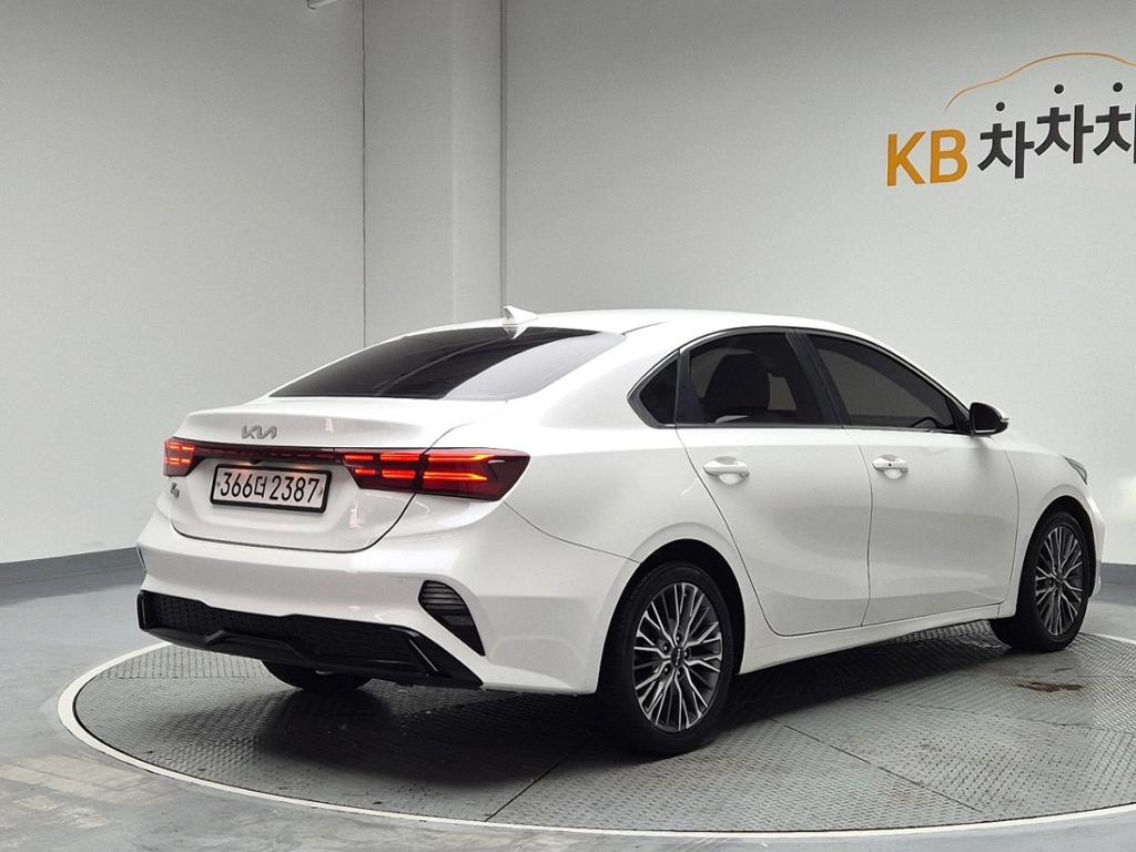 2022 KIA THE NEW K3 