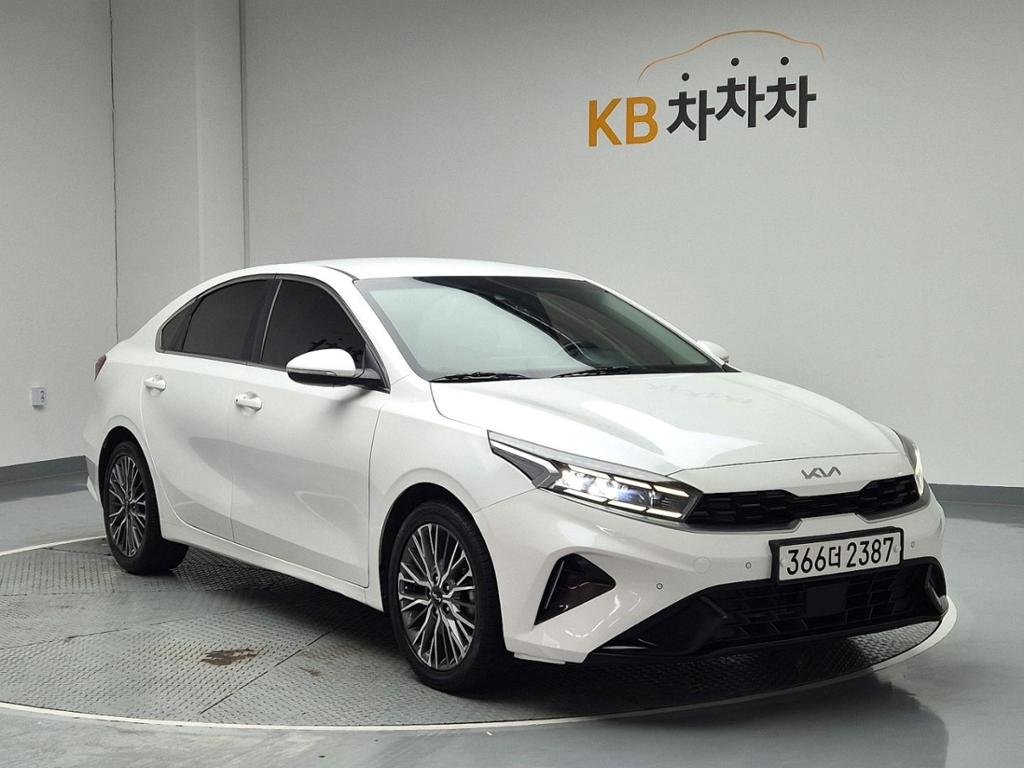 2022 KIA THE NEW K3 