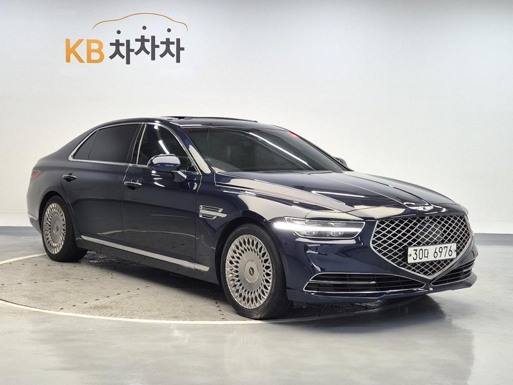 2019 GENESIS G90 
