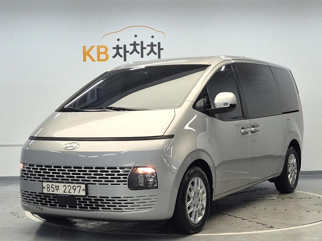 2022 HYUNDAI STARIA 