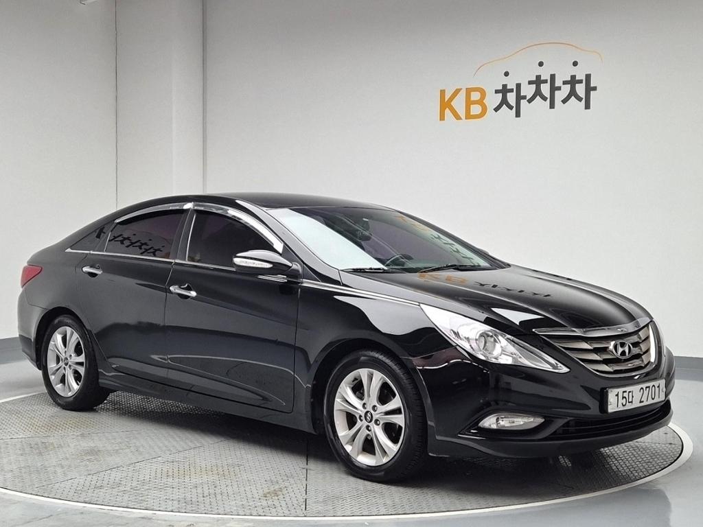 2011 HYUNDAI SONATA (YF) 