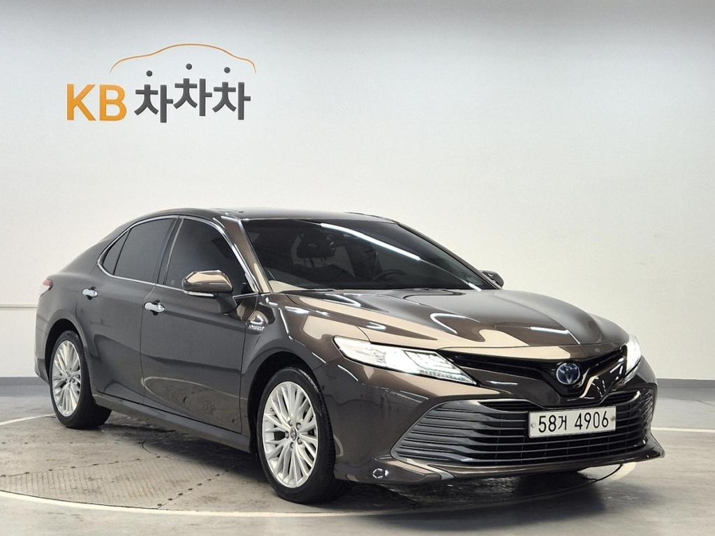 2019 TOYOTA CAMRY 