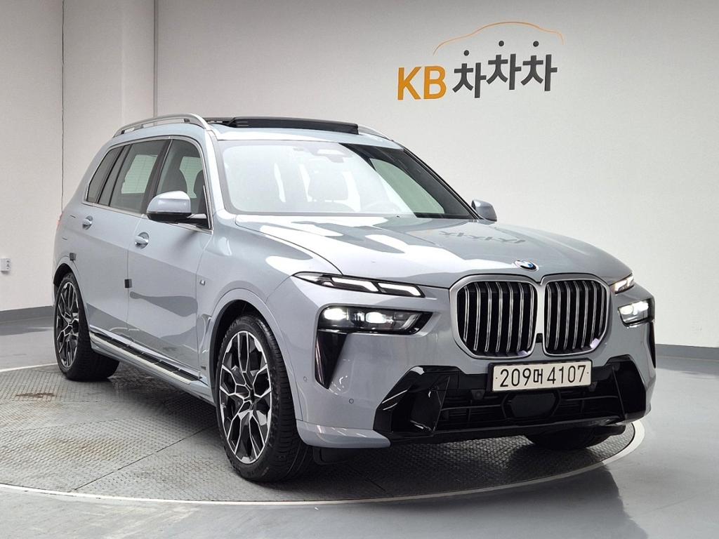 2024 BMW X7 