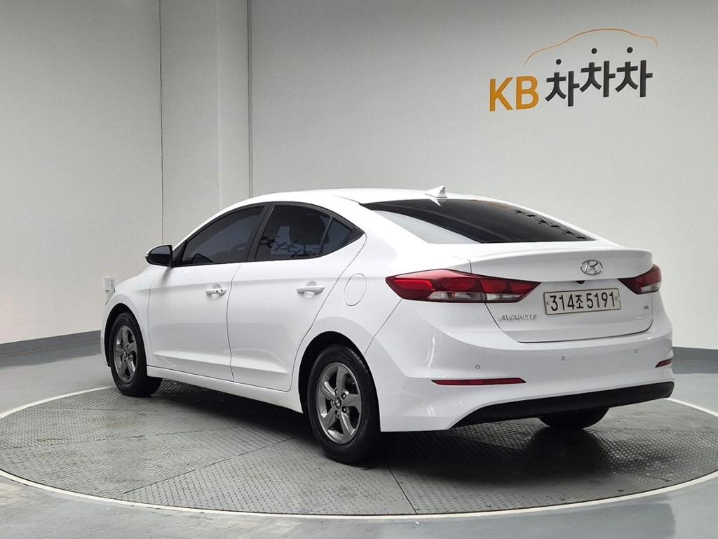 2018 HYUNDAI AVANTE AD 