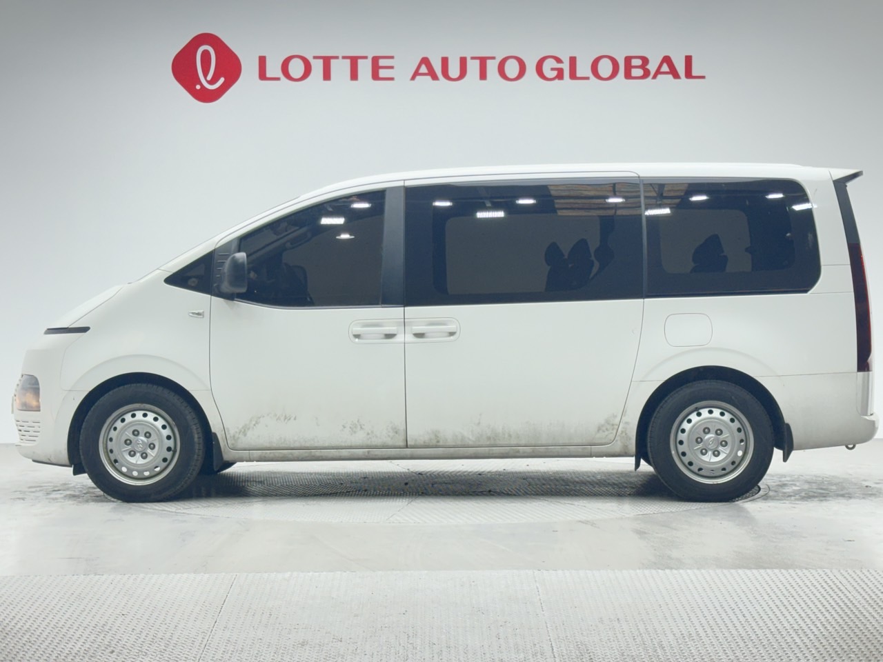 2022 HYUNDAI STARIA 2.2 Diesel Tourer 11seat 2W Smart