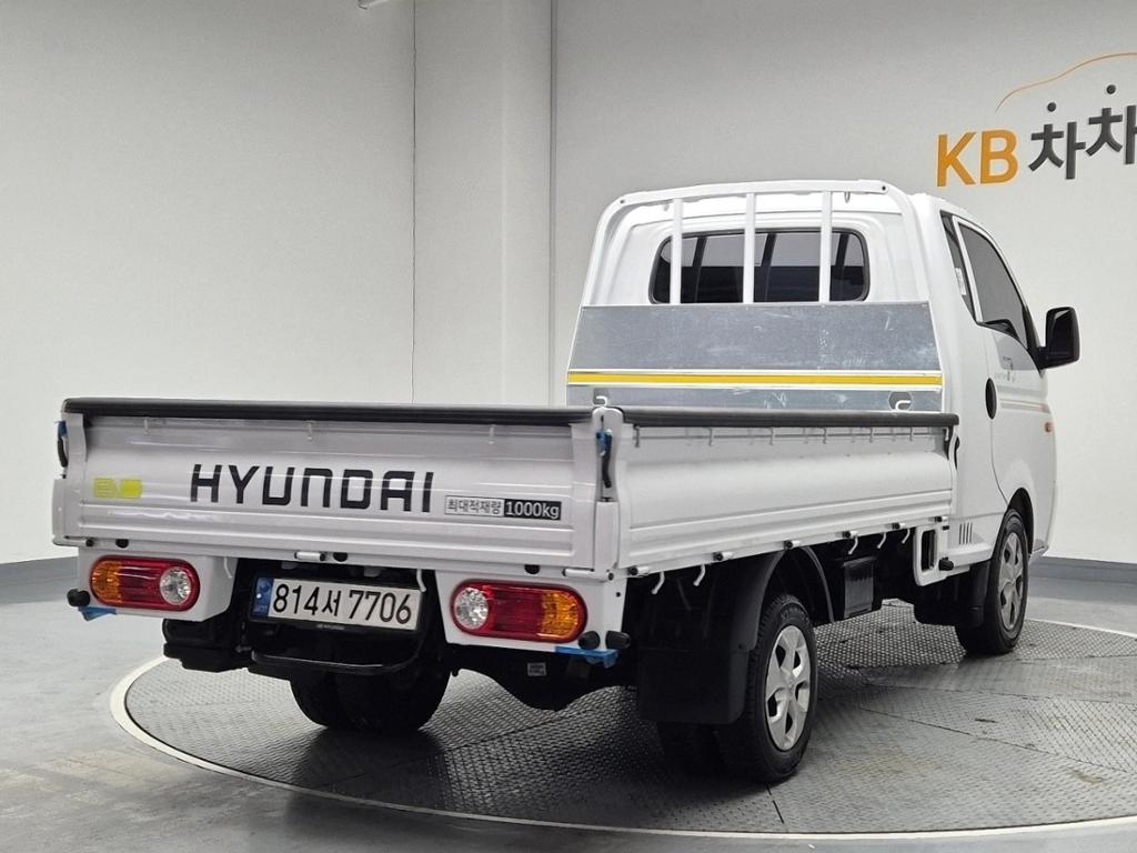 2022 HYUNDAI PORTER II 