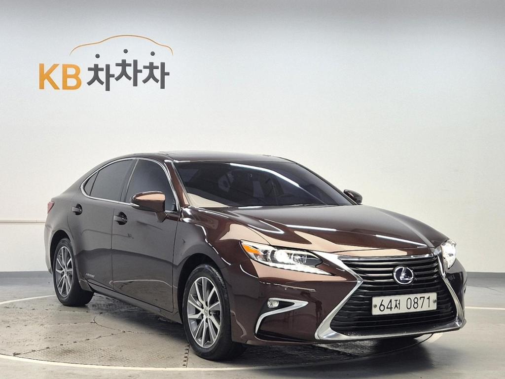 2016 LEXUS ES 