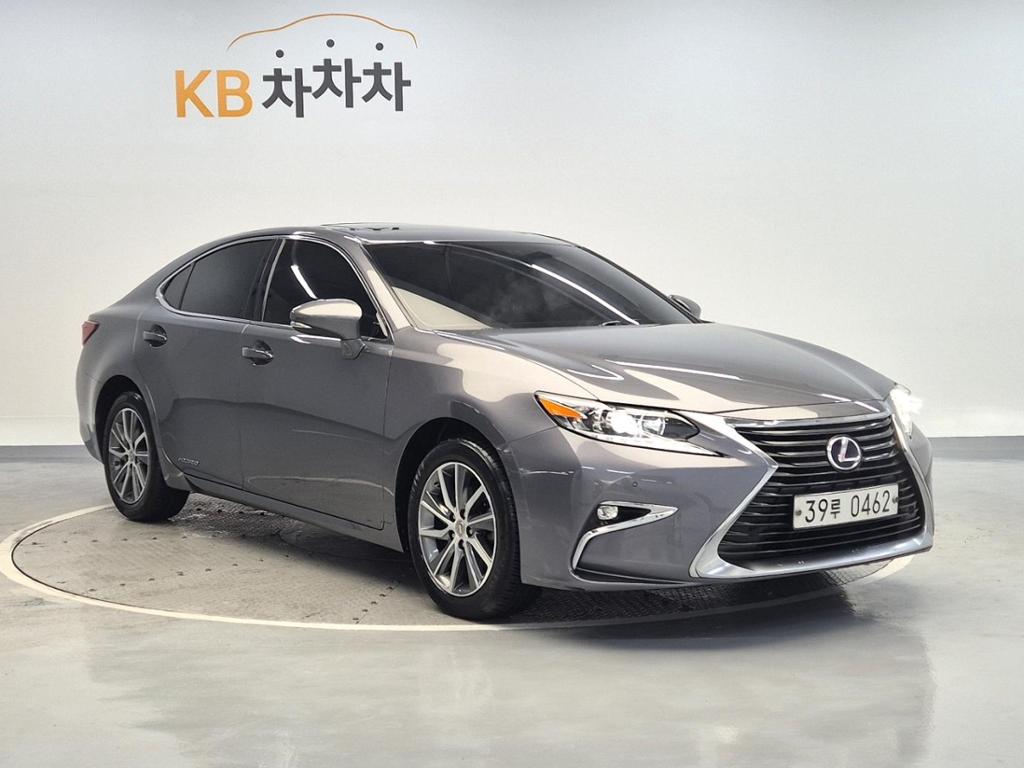 2016 LEXUS ES 