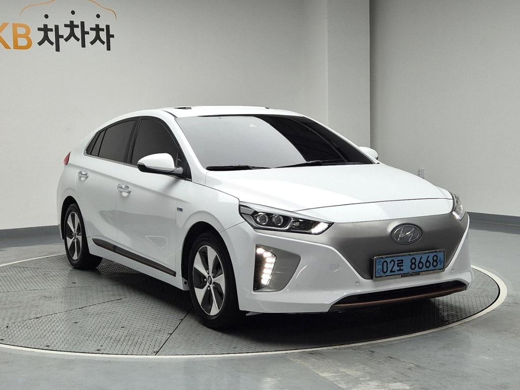 2017 HYUNDAI IONIQ Electric 