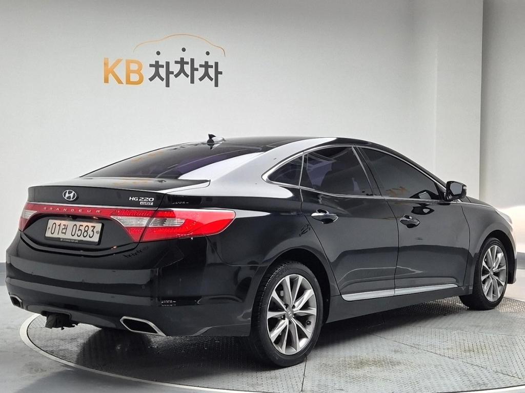 2016 HYUNDAI GRANDEUR HG 