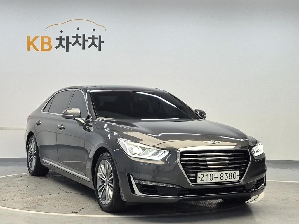 2017 GENESIS EQ900 