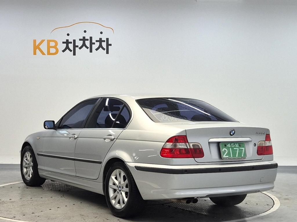 2004 BMW 3 Series (4Gen) 