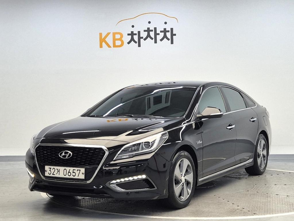 2017 HYUNDAI LF SONATA HYBRID 