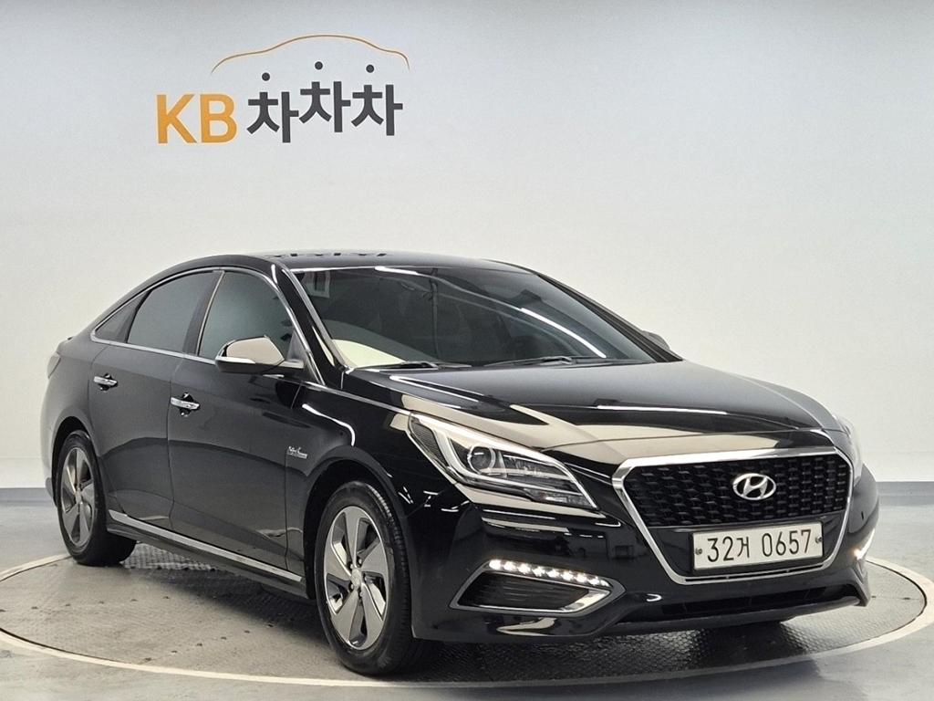 2017 HYUNDAI LF SONATA HYBRID 