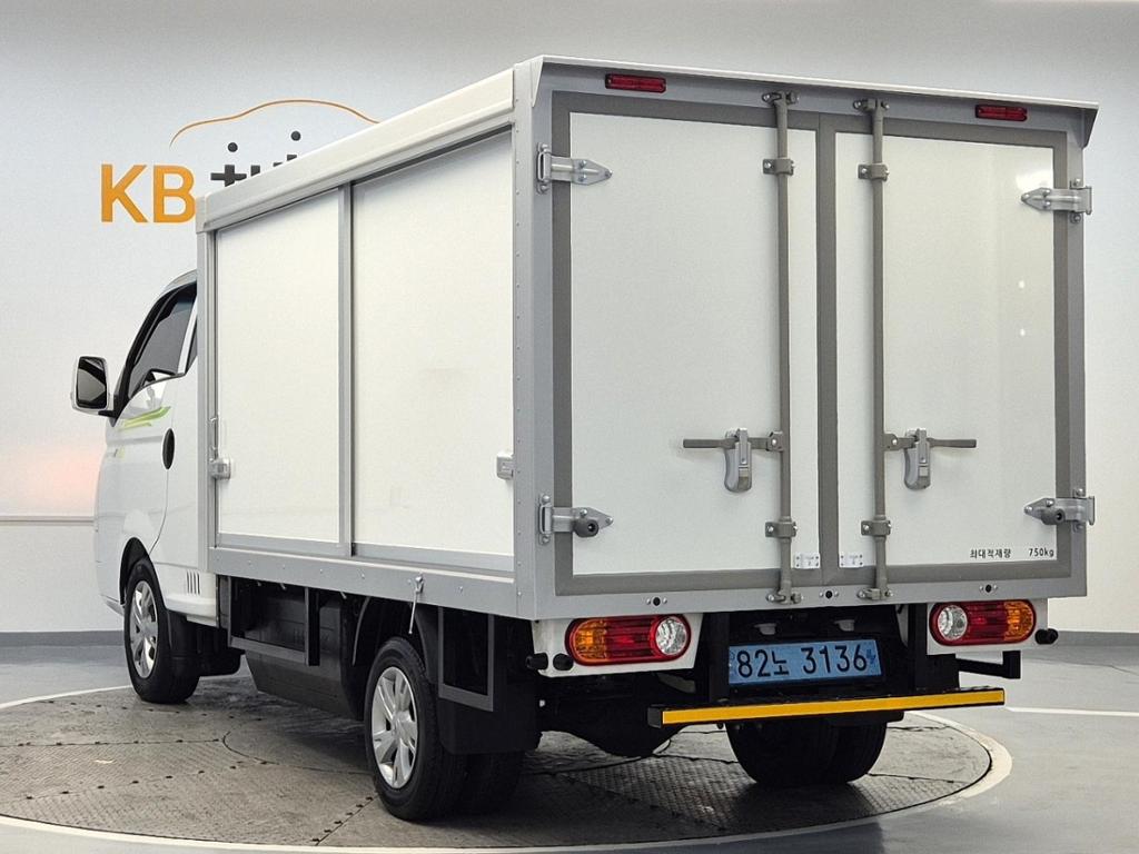 2023 HYUNDAI PORTER II ELECTRIC 