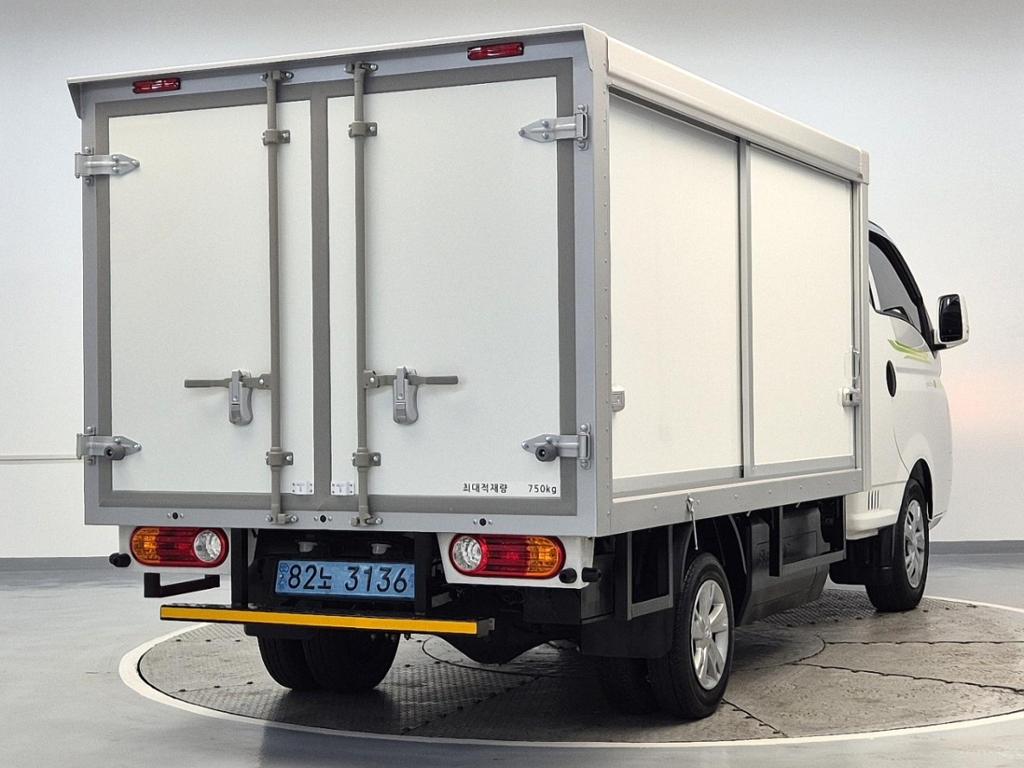 2023 HYUNDAI PORTER II ELECTRIC 