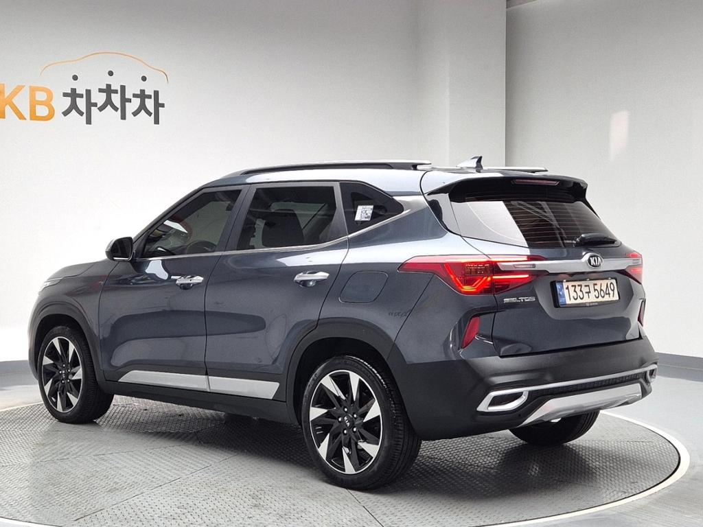 2021 KIA SELTOS 