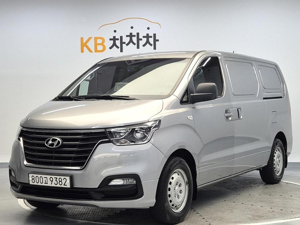 2019 HYUNDAI THE NEW GRAND STAREX 