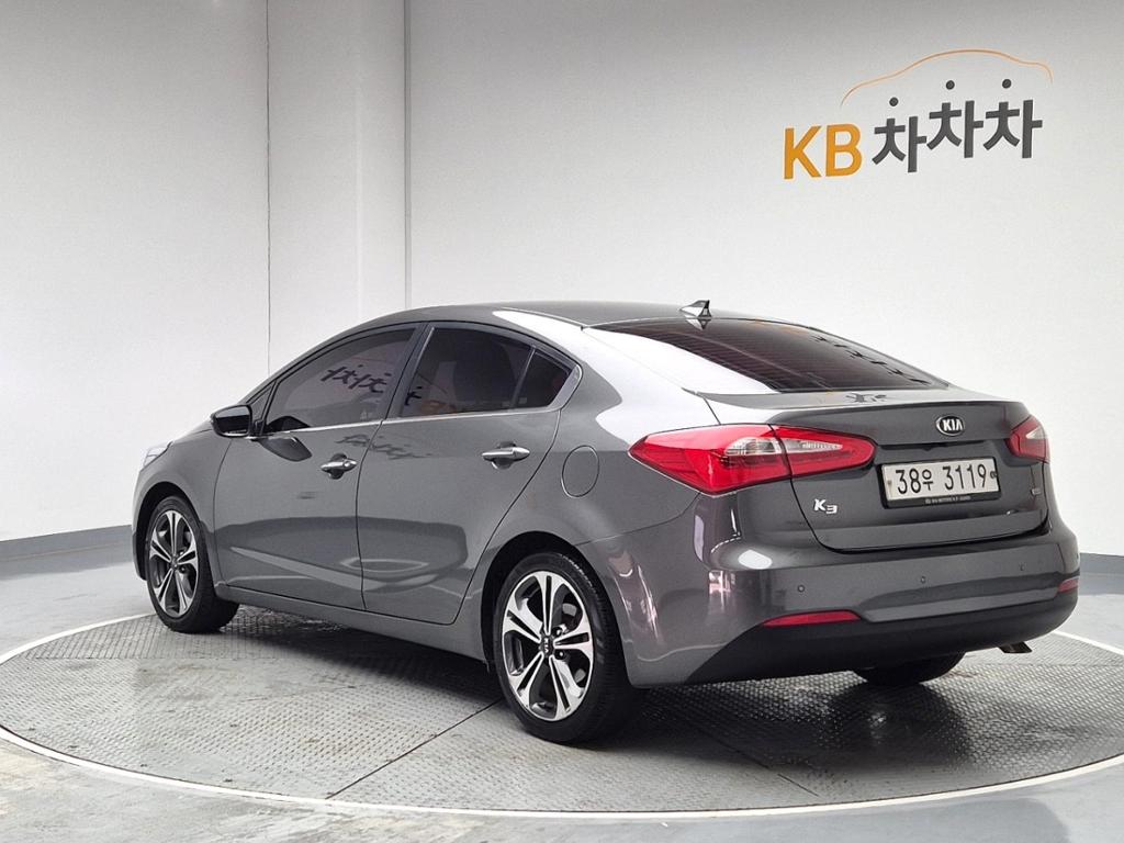 2013 KIA K3 