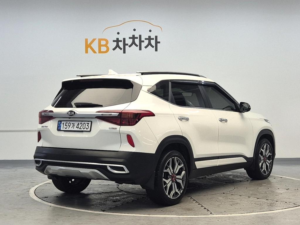 2022 KIA SELTOS 