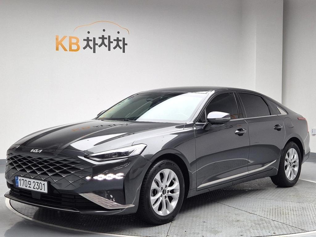 2022 KIA K8 