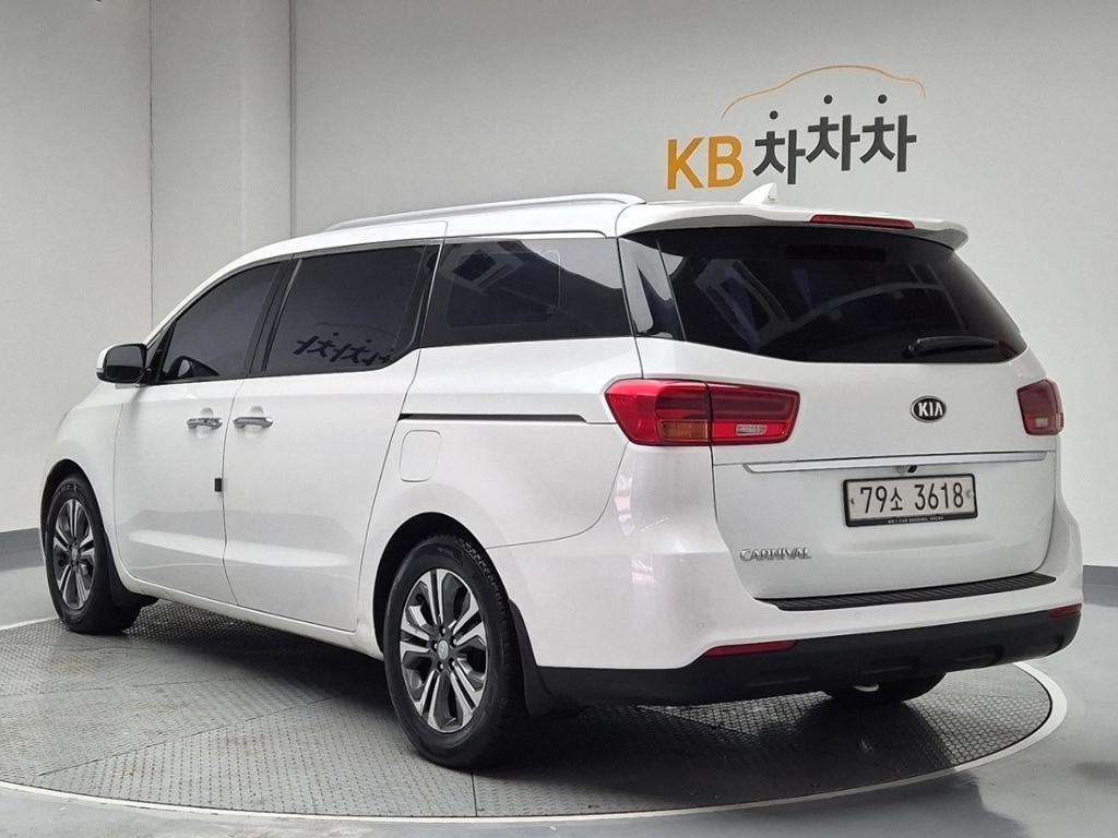 2019 KIA THE NEW CARNIVAL 