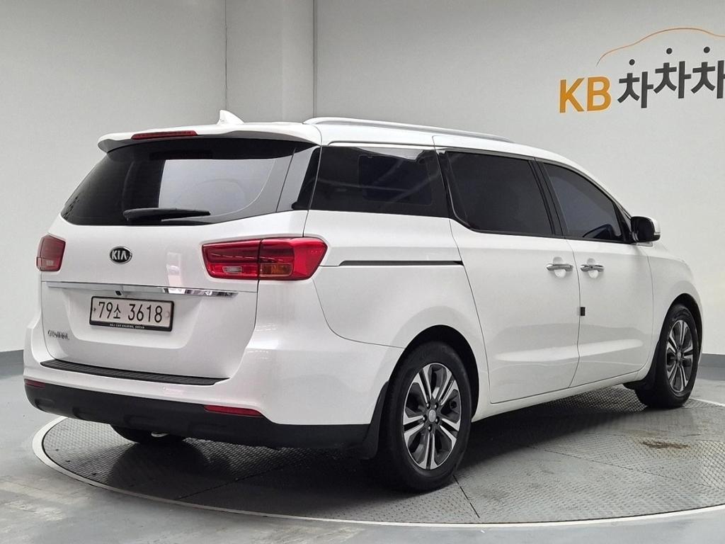 2019 KIA THE NEW CARNIVAL 