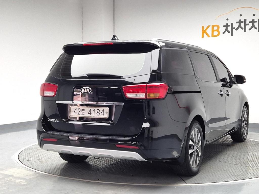 2016 KIA ALL NEW CARNIVAL 