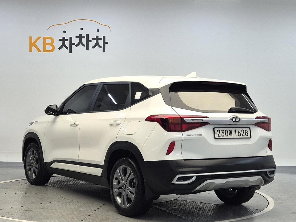 2021 KIA SELTOS 
