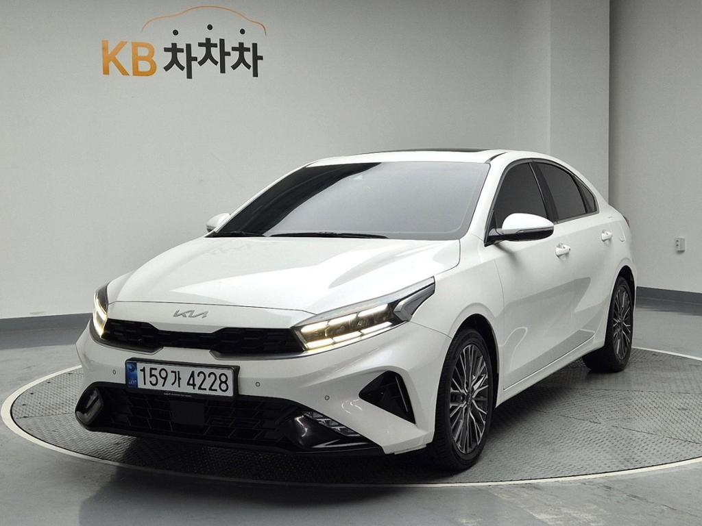 2022 KIA THE NEW K3 