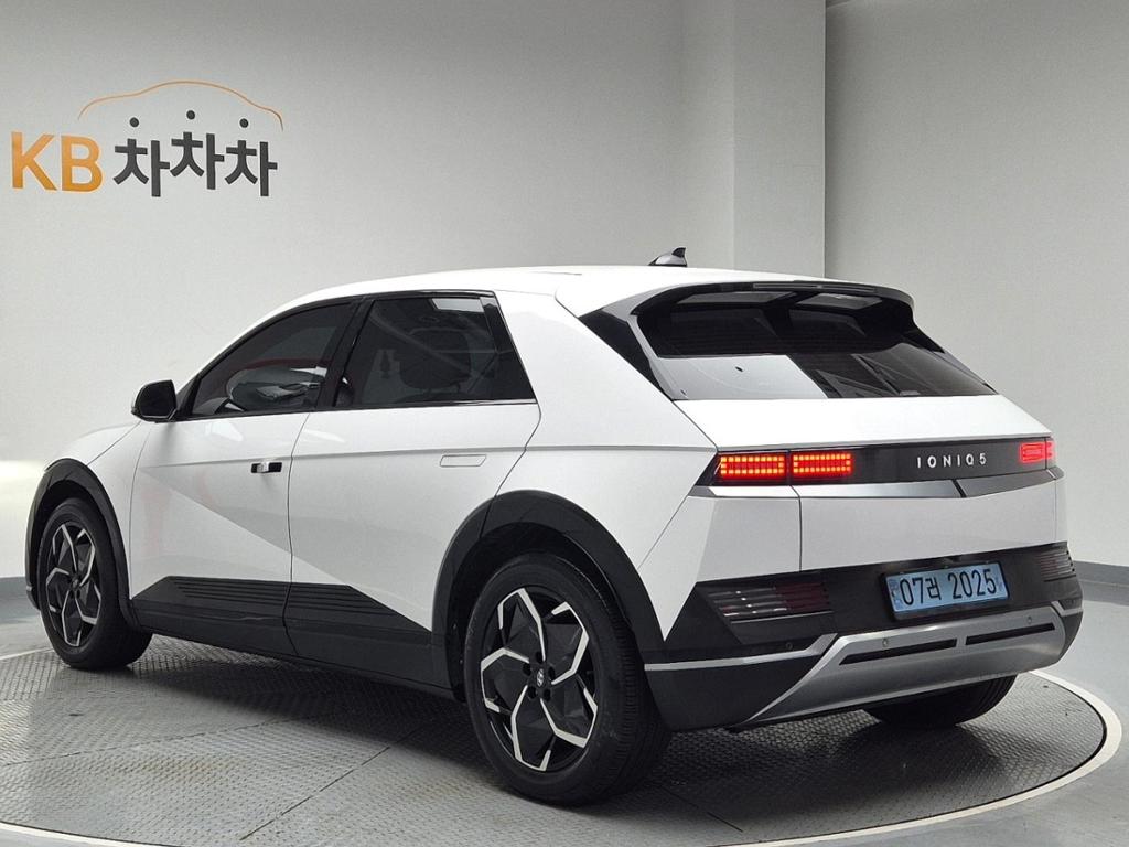 2022 HYUNDAI IONIQ5 