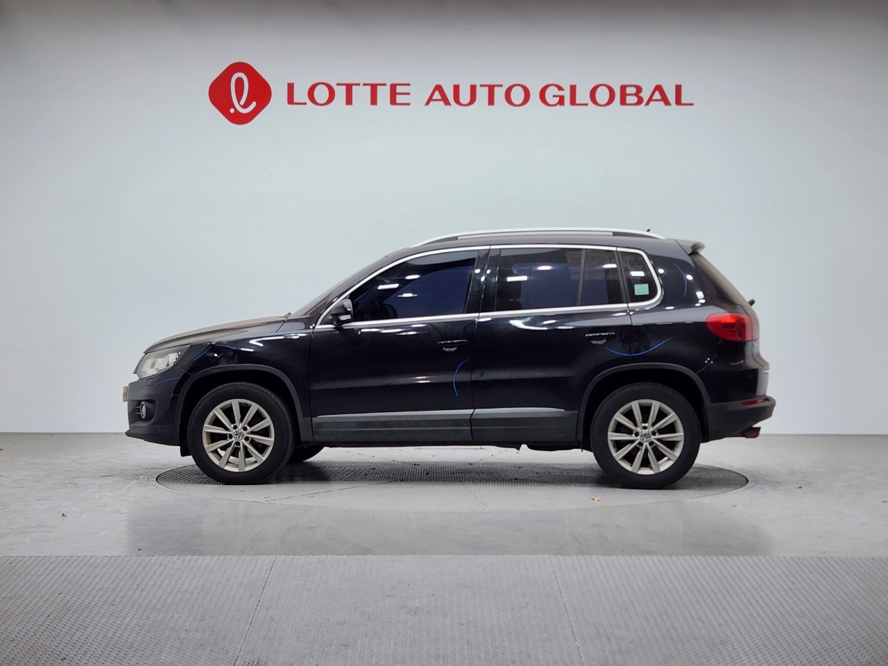 2015 VOLKSWAGEN TIGUAN 2,0 TDI BlueMotion 