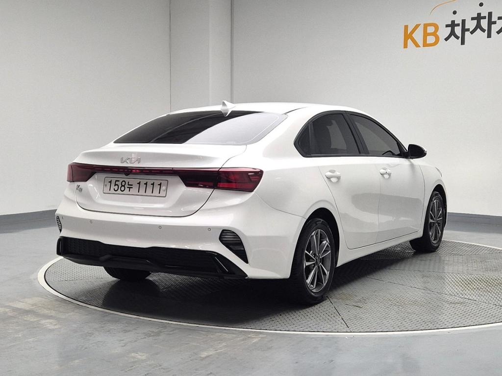 2022 KIA THE NEW K3 