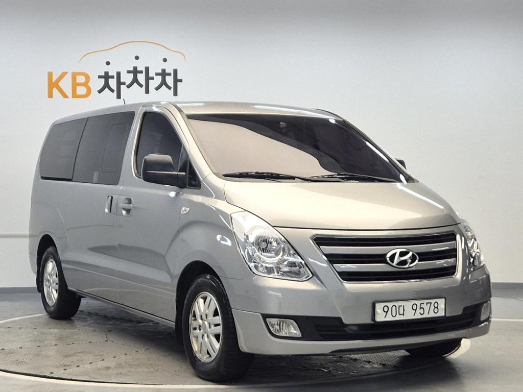 2016 HYUNDAI GRAND STAREX 
