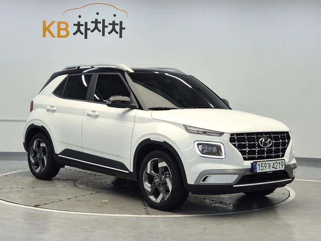 2023 HYUNDAI VENUE 