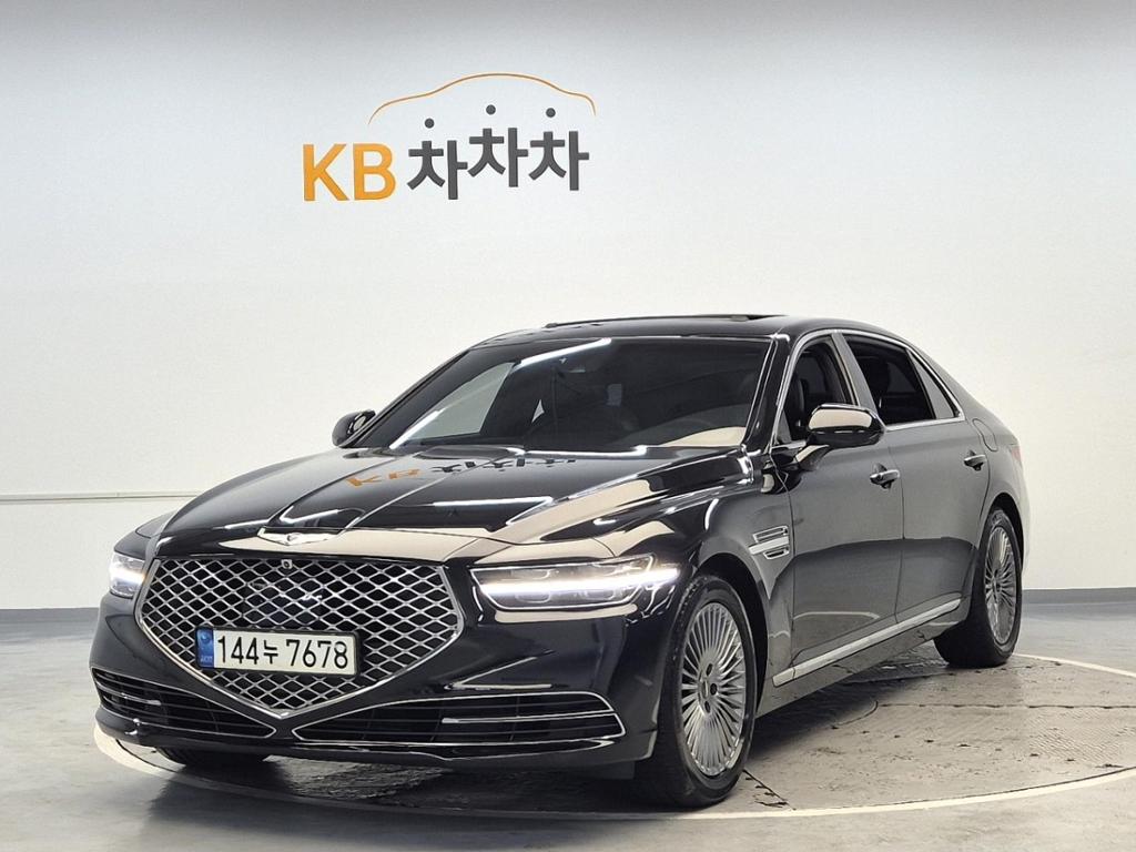 2021 GENESIS G90 