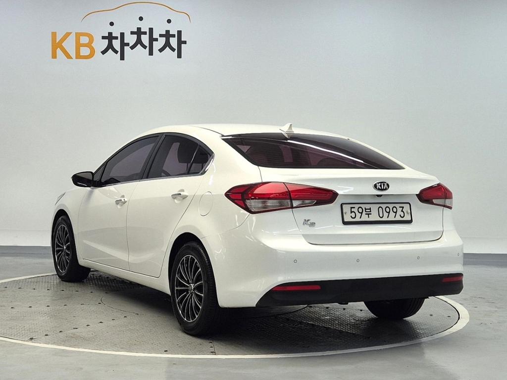 2016 KIA THE NEW K3 