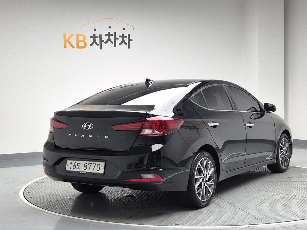 2019 HYUNDAI THE NEW AVANTE AD 